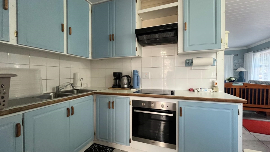 4 Bedroom Property for Sale in Hartenbos Heuwels Western Cape
